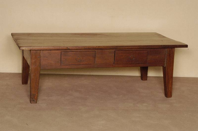 Couchtisch, im Stil von 1910, Teakholz massiv, konische Beine, Zarge mit 2 Schubladen , sehr stabiles MÖbel, ca. 51x150x78 cm