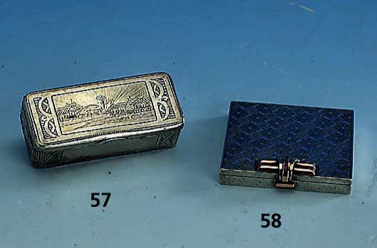 Schnupftabakdose Silber, Russland 1881, 84er Silber, Maße ca. 8.2 x 2.8 cm, Gebr.-sp., allseitig grav. Kartusche ohne Monogr. auf Deckel dÖrfl. ...