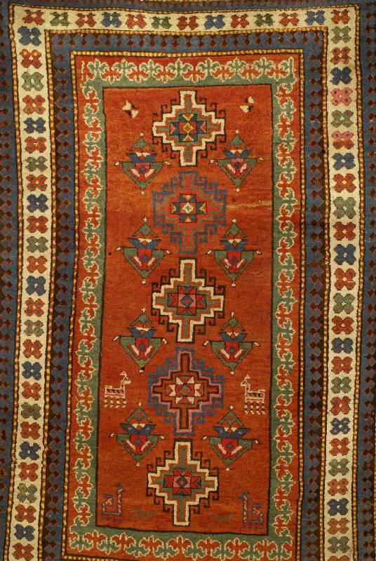 Kazak, Kaukasus, 19. Jahrhundert antik, Wol le auf Wolle, ca. 183 x 114 cm. Ehz: 3, Schätz.wert: 5700,- EURO. Schöner Sammelwürdiger Ölte rer ...