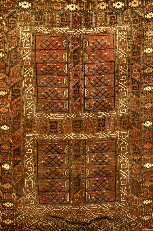Ersari, Afghanistan, um 1900, Wolle auf Wolle, ca. 218 x 123 cm, Schätzwert: 1800.- EURO, EHZ: 2-3. Selten und sammelwürdig.