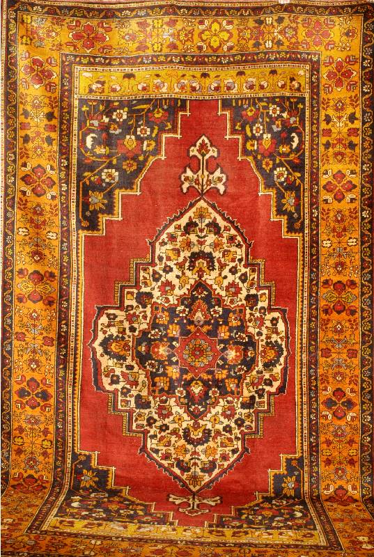 Taspinar, TÜrkei, um 1920, Wolle auf Wolle, ca. 363 x 210 cm, SchÄtzwert: 2200.- EURO, EHZ: 3-4