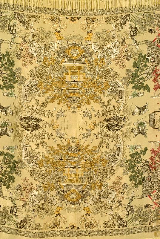 Japan gewebte Decke, um 1925, reine Naturseide, ca. 86 x 80 cm, Schätzwert: 1200.- EURO, EHZ: 2