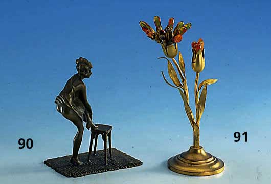 Wiener Bronze, sign. Bermann, erotische Darst. einer Dame mit Hocker, ca. 10 x 7 x 4.5 cm