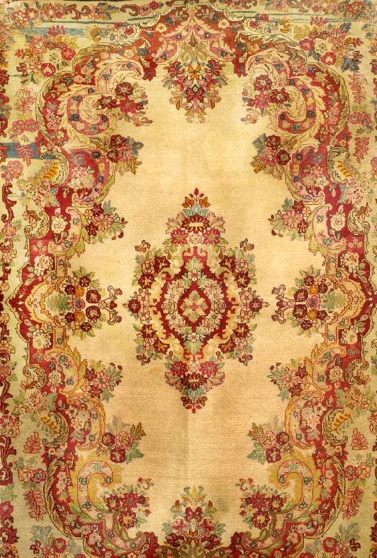 Sarogh Us Reimport, Persien, um 1910, Wolle auf Baumwolle, ca. 205 x 133 cm, SchÄtzwert: 2600.- EURO, EHZ: 3. Feine KnÜpfung, eine Selt enheit, ...