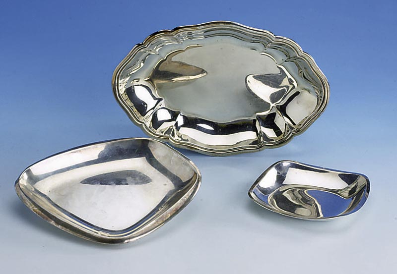 Konvolut 3 Anbietschalen, 835er bzw. 925er Silber, 2 x Wilkens Bremen, 2 x glatte Form, 1 x barockisierend, zus. ca. 395 g