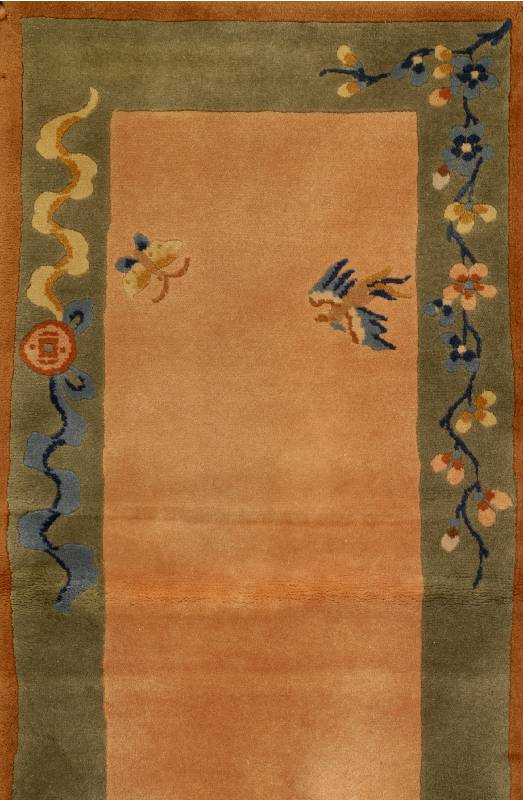 China, ca. 15 Jahre, Wolle auf Baumwolle, ca. 341 x 72 cm, SchÄtzwert: 480.- EURO, EHZ: 2-3. PastelltÖne bestimmen die Farbpallete die ses ...