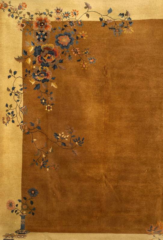 China Antik, um 1900, Wolle auf Baumwolle, ca. 290 x 245 cm, SchÄtzwert: 5900.- EURO, EHZ: 3. Altersbedingt sehr gut erhalten. SchÖn er und ...