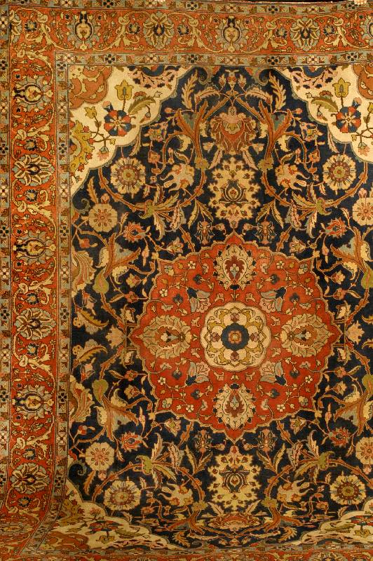 TÄbriz Alt, Persien, um 1910, Wolle auf Baumwolle, ca. 347 x 245 cm, SchÄtzwert: 2200.- EURO, EHZ: 3. Dekoratives Mittelmedaill on belegt den ...