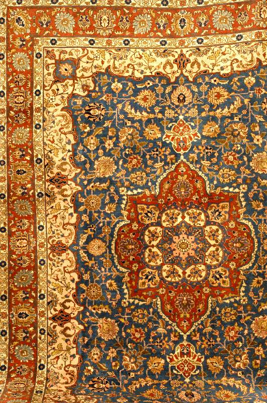 TÄbriz Alt, Persien, um 1920, Wolle auf Baumwolle, ca. 335 x 250 cm, SchÄtzwert: 2200.- EURO, EHZ: 3. Dekorativer KnÜpfteppich in herrlicher ...