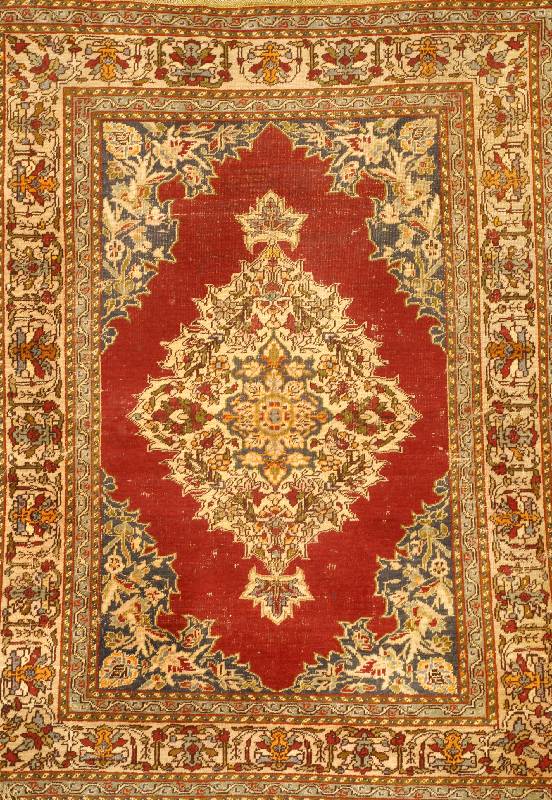 Kaiseri Antik, Türkei, um 1910, Wolle auf Baumwolle, ca. 160 x 122 cm, Schätzwert: 900.- EURO, EHZ: 4. Sammelwürdig.