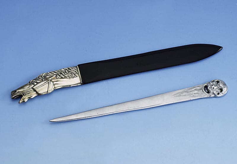 BriefÖffner mit Pferdemotiv, Silber, um 1920, Bakelit, L. ca. 27 cm