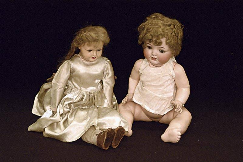 Porzellankopfpuppe, Heubach KÖppelsdorf, 1916 , gemarkt, Nr. 3428, MassegliederkÖrper, Steifgelenke, blaue Paperweightschlafaugen, offener Mund, ...