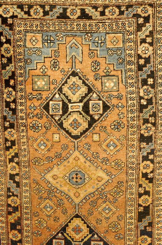 Sarab Antik, Persien, um 1900, Wolle auf Baumwolle, ca. 178 x 90 cm, SchÄtzwert: 2200.- EURO, EHZ: 3