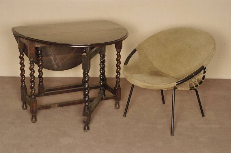 Oblongtable, England, um 1890/1900, viktorianisch, Eiche massiv, Gestell mit in sich gedrehten Beinen, FÜße in Balusterform, ausstellbar, auch ...