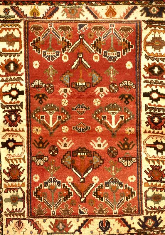 Ghaschgai alt, Persien, um 1950, Wolle auf Wolle, ca. 150 x 115 cm, Schätzwert: 420.- EURO. Sehr guter Erhaltungszustand.