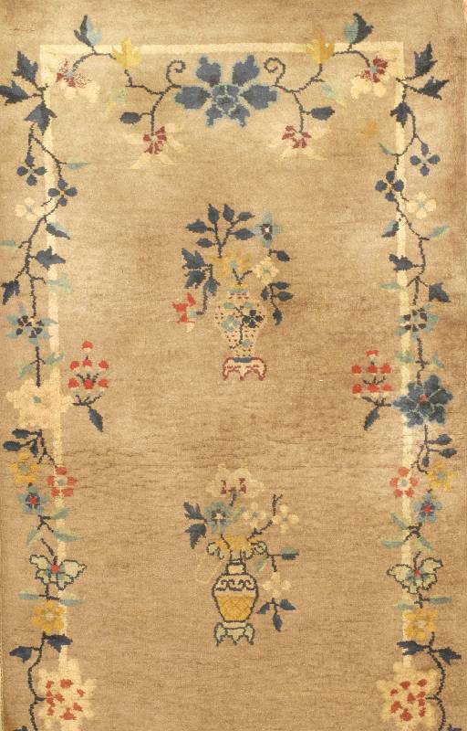 China, um 1910, Wolle auf Baumwolle, ca. 261 x 92 cm, SchÄtzwert: 1600.- EURO, EHZ: 3 . Dekorativ
