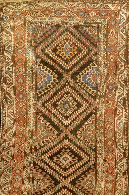 Azerbajan, Persien, um 1900, Wolle auf Baumwolle, ca. 194 x 113 cm, SchÄtzwert: 1250.- EURO, EHZ: 3-4