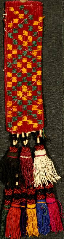 Usbeken-Zopfschmuck, um 1900, gesteppt mit Seidenquasten, Seidenstickerei u. Kordelknoten , ca. 43 x 07 cm, sammelwÜrdig. SchÄtzwert: 40 0.- EURO