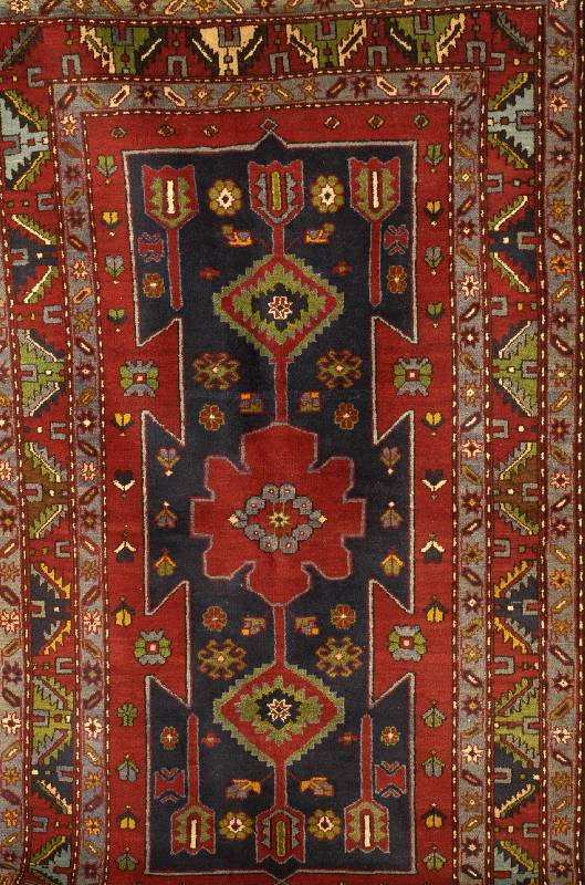 Kazak, Rußland, ca. 60 Jahre, Wolle auf Wolle, ca. 230 x 130 cm, SchÄtzwert: 1600.- EURO, EHZ: 2