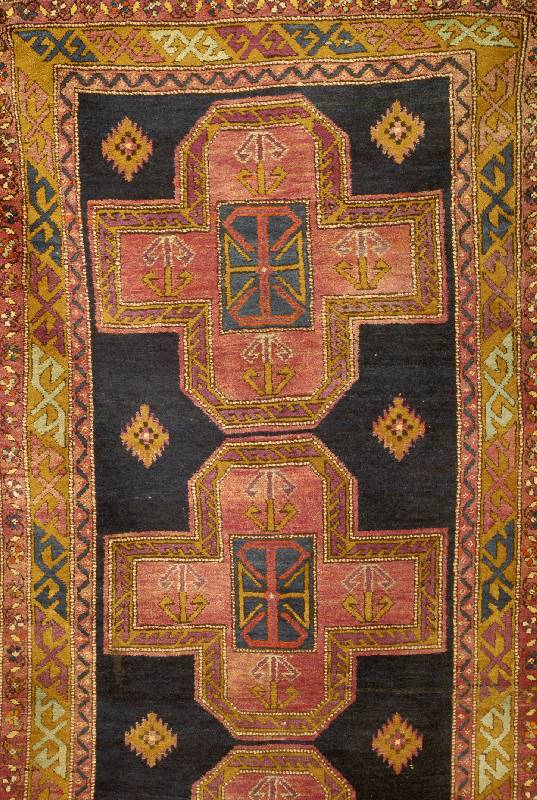 Azerbajan, Persien, um 1910, Wolle auf Wolle, ca. 301 x 111 cm, SchÄtzwert: 1100.- EURO, EHZ: 2-3