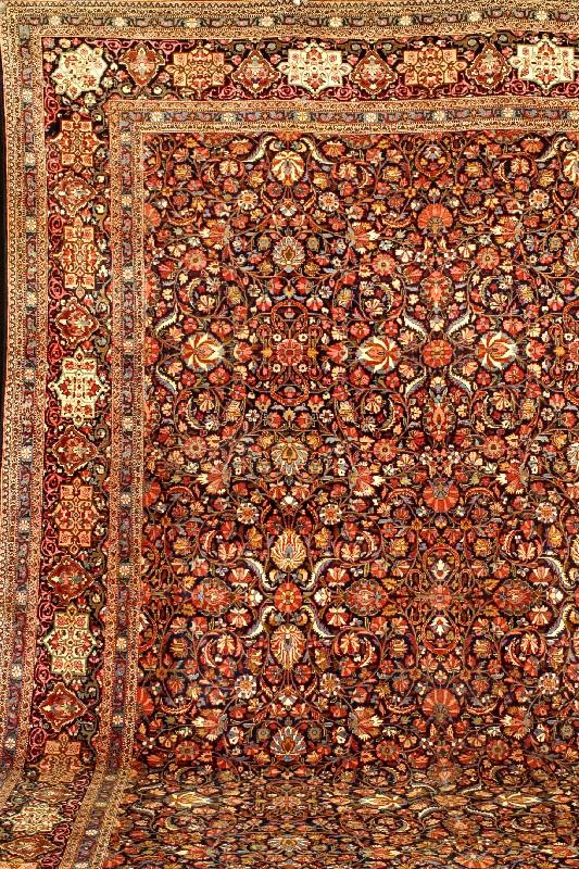 Keschan Mohtasham, Zentralpersien, 19. Jahr hundert antik, feine glanzreiche Korkwolle, ca . 423 x 303 cm, SchÄtzwert: 35000,- EURO, Ehz: 3-4. Es ...