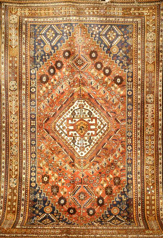 Ghaschgai Alt, Persien, um 1920, Wolle auf Wolle, ca. 270 x 180 cm, SchÄtzwert: 2300.- EURO, EHZ: 3. SchÖn hier die blauen Ecknischen