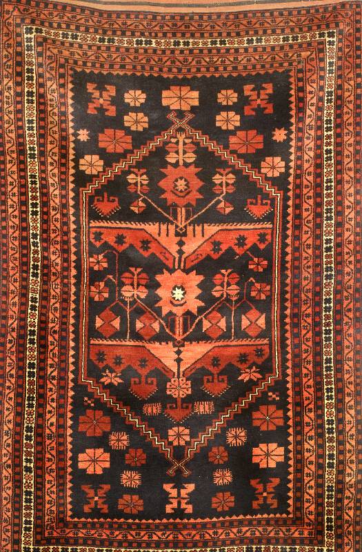 Yaghcibidir, TÜrkei, ca. 60 Jahre, Wolle auf Wolle, ca. 170 x 104 cm, SchÄtzwert: 980.- EURO, EHZ: 3. Altersbedingt gut erhalten.