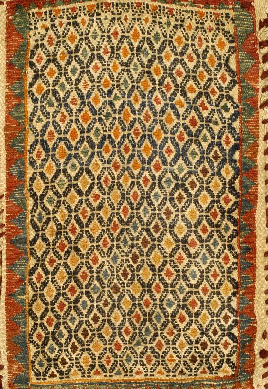 Ghaschgai Taschenfront, Persien, um 1900, Wolle auf Wolle, ca. 43 x 30 cm, SchÄtzwert: 1100.- EURO, EHZ: 2. Guter Zustand, Planzenfar ben.