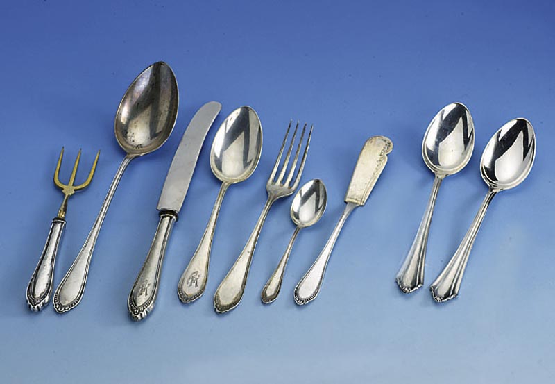 12 MenuelÖffel, 800er Silber, Modell Frederike, um 1900, Meistermarke BSF, total ca. 800 g, passend zu Kat.-Nr. 10-00108