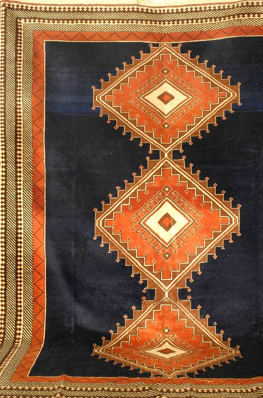 Sultanhani, TÜrkei, ca. 30 Jahre, Wolle auf Wolle, ca. 363 x 253 cm, SchÄtzwert: 3400.- EURO, EHZ: 2-3. Guter Erhaltungszustand, dunke lblauer ...