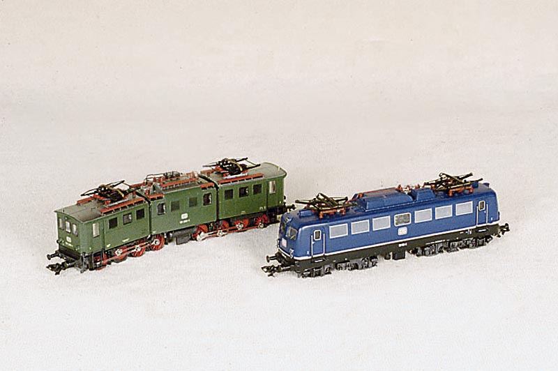 E-Lok, MÄrklin, Spur HO, 1988, Nr. 3329, BR 191 DB, Betr.-Nr. 191099-1, dreiteilige Gelenkbauart, Guß, intakt, nur ein Probelauf, neuwertiger ...