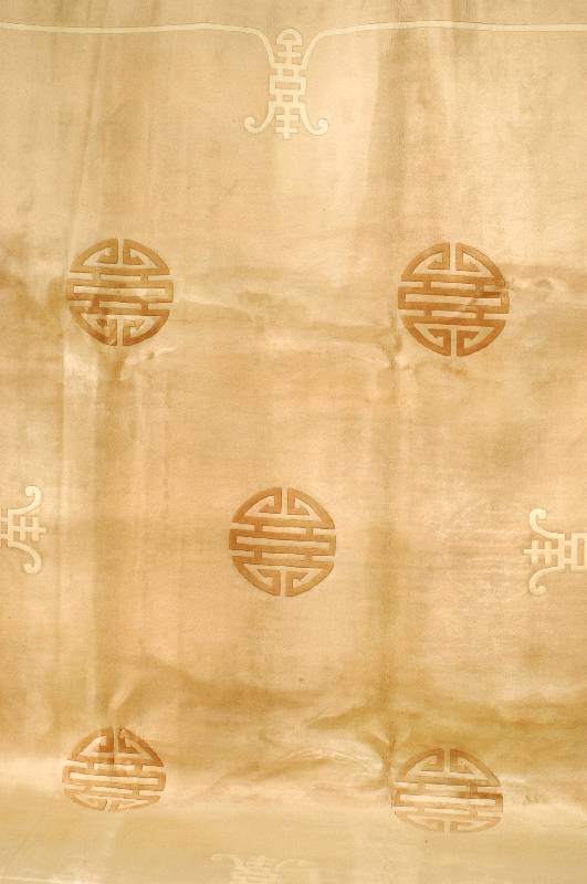 China, ca. 20 Jahre, Wolle auf Baumwolle, ca. 358 x 252 cm, SchÄtzwert: 1800.- EURO, EHZ: 2, guter Erhaltungszustand. SchÖne glanzr eiche Wolle. ...