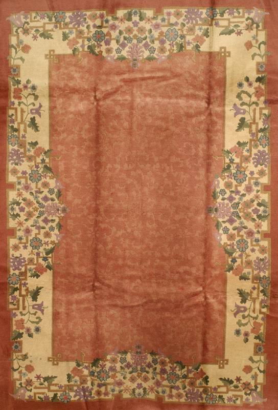 China, um 1930, Wolle auf Baumwolle, ca. 270 x 188 cm, SchÄtzwert: 2200.- EURO, EHZ: 3. Seltener rosa farbender Fond.