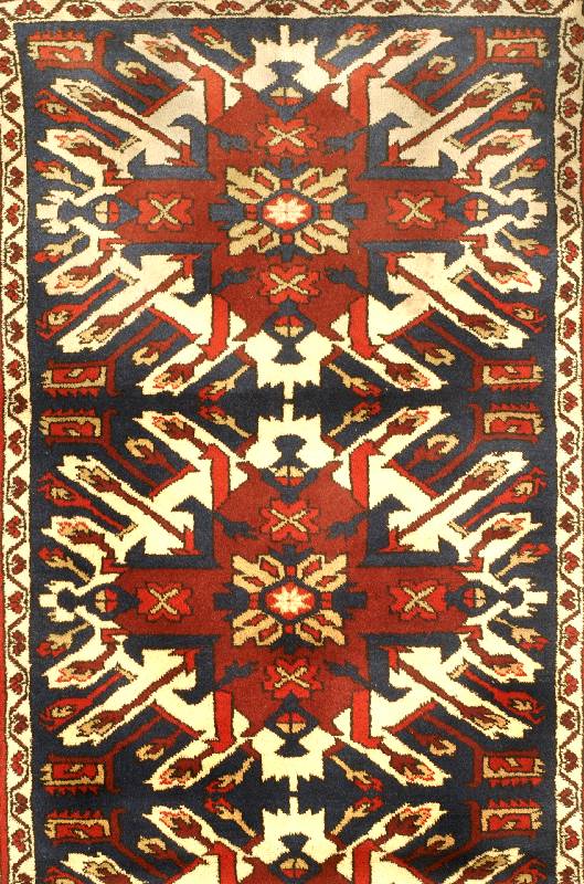 Konja, TÜrkei, ca. 40 Jahre, Wolle auf Wolle, ca. 205 x 100 cm, SchÄtzwert: 650.- EURO, EHZ: 3. Mit Kaukasischer Zeichnung.