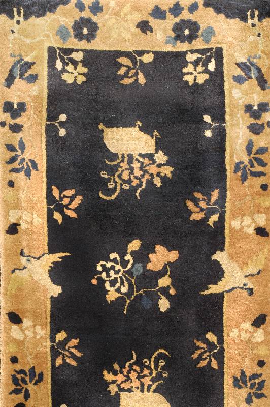 China Antik, um 1900, Wolle auf Baumwolle, ca. 120 x 61 cm, SchÄtzwert: 1600.- EURO, EHZ: 2-3. Ausgezeichnete hochwertige WollqualitÄt.