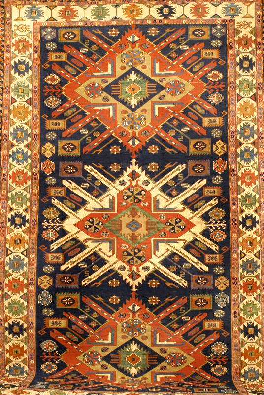Adler Sumagh Kuba Gebiet, Russland, um 1930, Wolle auf Wolle, ca. 315 x 194 cm, Schätzwert: 3800.- EURO, EHZ: 2 (Ausgezeichneter Erhaltung ...