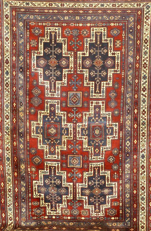 Shirwan, Rußland, um 1920, Wolle auf Wolle, ca. 217 x 137 cm, SchÄtzwert: 2200.- EURO, EHZ: 4. Ein sehr außergewÖhnliches Schirwan Mu ster. ...
