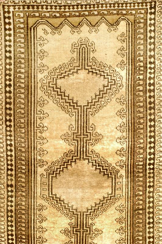 Gabbeh Alt, Persien, um 1940, Wolle auf Wolle, ca. 202 x 118 cm, EHZ: 4. Glanzreiche W olle.