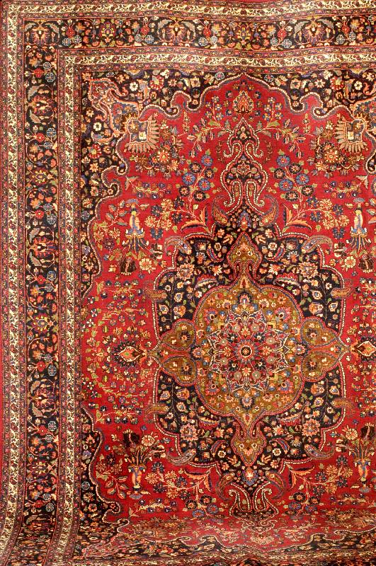 Mesched, Persien, ca. 30 Jahre, Wolle auf Baumwolle, ca. 362 x 265 cm, SchÄtzwert: 1650.- EURO, EHZ: 4. UngewÖhnliches Mittelmeda illon umspielt ...