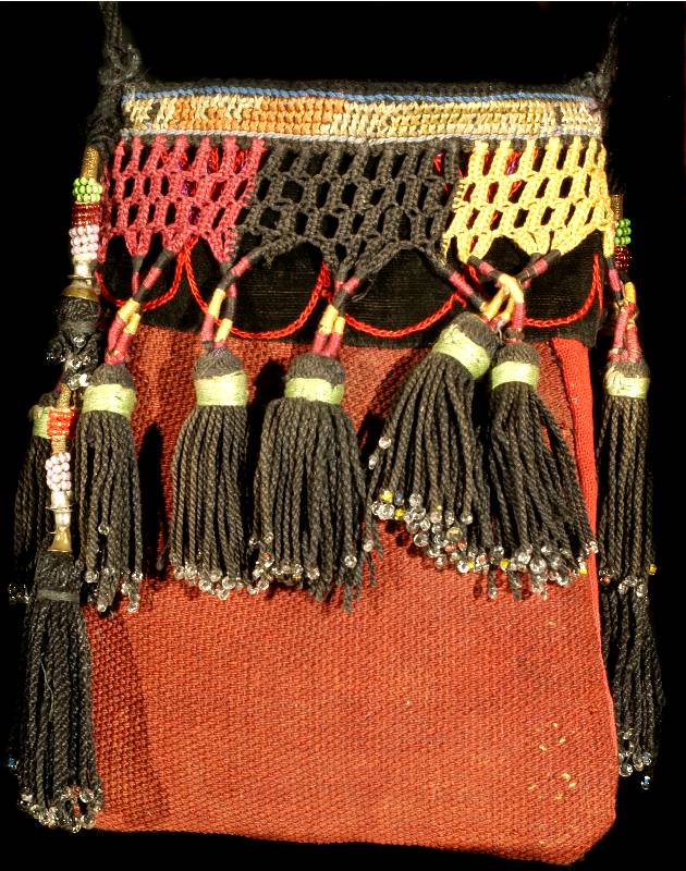 GÜrteltasche, Usbekistan, 19.Jhd. Antik, Kattun mit Stickerei und Seidenquasten, HÄckel band, Museal, ca. 17 x 13 cm, SW: 400,- EURO. Ehz: 3 ...