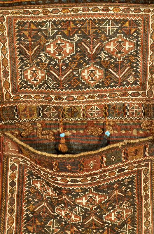 Doppeltasche (Sumakh), Gashgai, um 1920, Wolle auf Wolle, ca. 80 x 55 cm, Schätzwert: 950.- EURO, EHZ: 2, reine Pflanzenfarben.