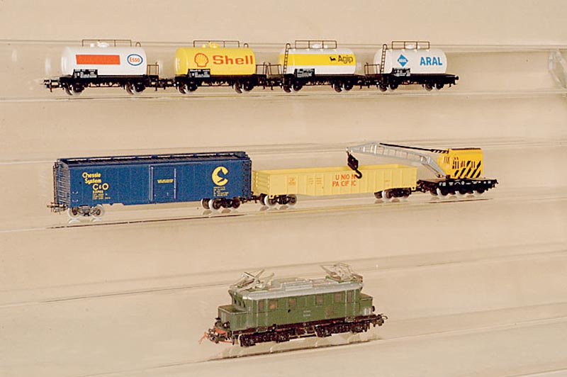 Konvolut 15 GÜterwagen, MÄrklin, 80er Jahre, Spur HO, Nr. 4574, 4564, 3 x 4563 (Southern Pacific), 4685, 4474, 4718, 4671, 2 x 4413, 2 x 4475, ...