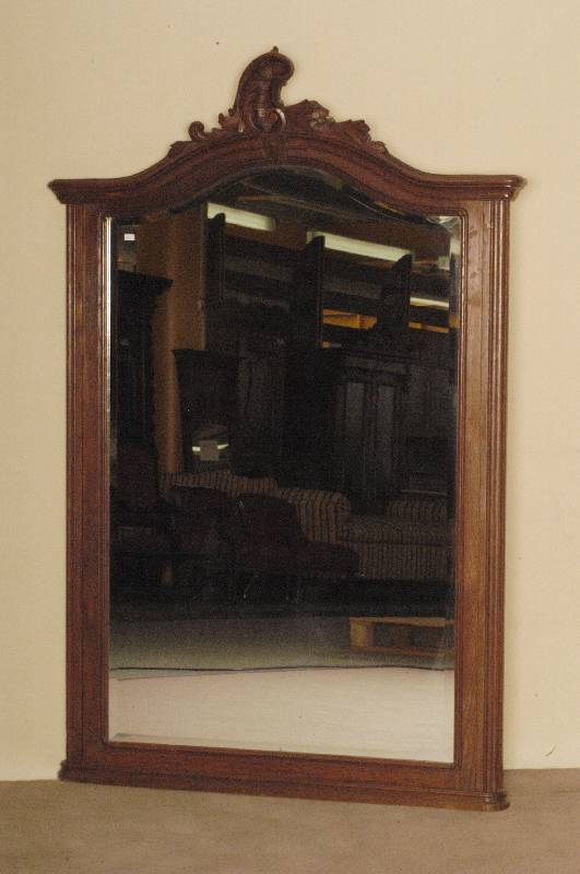 Spiegel, Belgien, um 1880, Louis-Philippe, Aachen/LÜttich, Eiche massiv, facettiertes Glas in breitem Eichenrahmen, Kopfteil geschwungen, mit ...