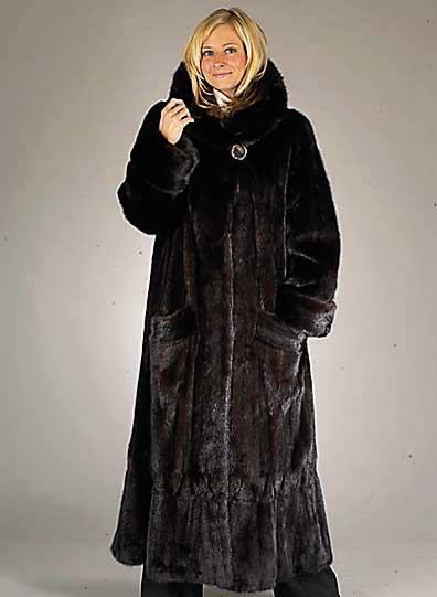 Nerzmantel, Gr. 44/46, dunkelbraune Felle, grau-schwarzes Innenfutter, 2 Einschub- taschen, Kragen, RÜckenl. ca. 131 cm, ausge- stellte Form, ...