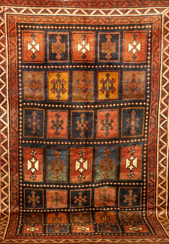 Lori alt, Persien, ca. 50 Jahre, Wolle auf Baumwolle, ca. 250 x 160 cm, SchÄtzwert: 2100.- EURO, EHZ: 3. Glanzreiche Wolle. Mit ei n sehr ...