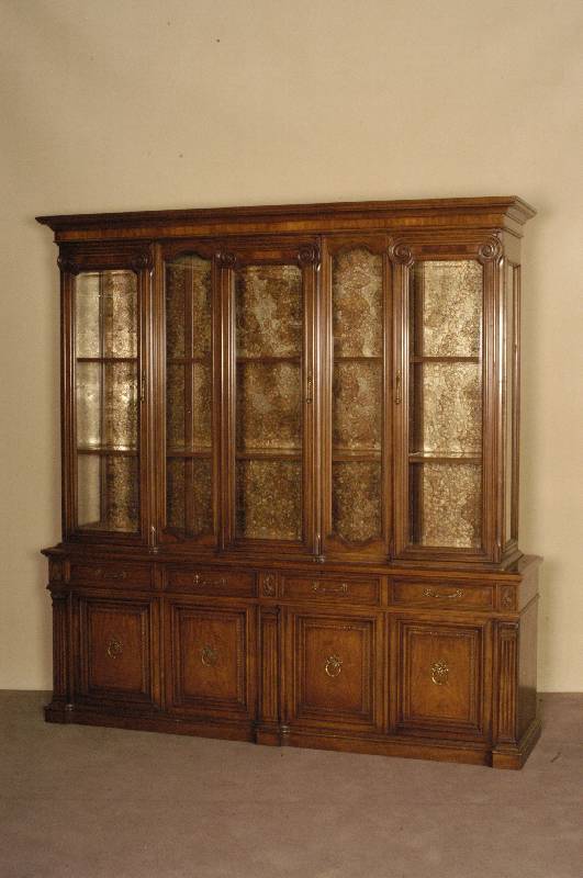 Vitrinenschrank, Frankreich, um 1950/60, Korpus Weichholz, Mahagonifurnier, facettiertes Glas, 4-schÜbig und 4-tÜrig, schÖne Sammlervitrine, ...