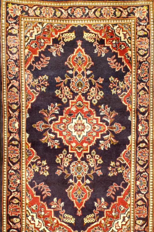 Keschan Alt, Persien, Wolle auf Baumwolle, ca. 130 x 77 cm, Schätzwert: 450.- EURO, Ehz: 3, ca. 50 Jahre alt, gereinigt, sehr strapazie rfähig.