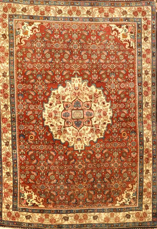 Bidjar Alt, Westpersien, um 1940, Wolle auf Baumwolle, ca. 159 x 114 cm, Schätzwert: 2600.- EURO, EHZ: 2. Altersbedingt guter Erhal tungszustand. ...