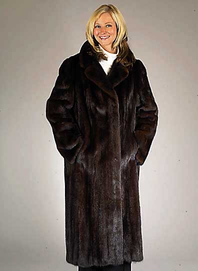 Nerzmantel, dunkelbraun, Gr. 40, Innenlabel: Lady Astor, dunkelbraunes Innenfutter, 2 Einschubtaschen, RÜckenl. ca. 117 cm