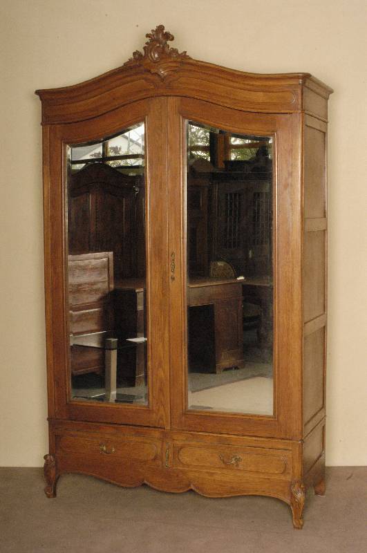 Kleiderschrank, Belgien, um 1900, Louis Philippe, Eiche massiv, 2-tÜriger Spiegelglasschrank, mit facettiertem Glas, Rahmenprofilleiste, Kopfteil ...